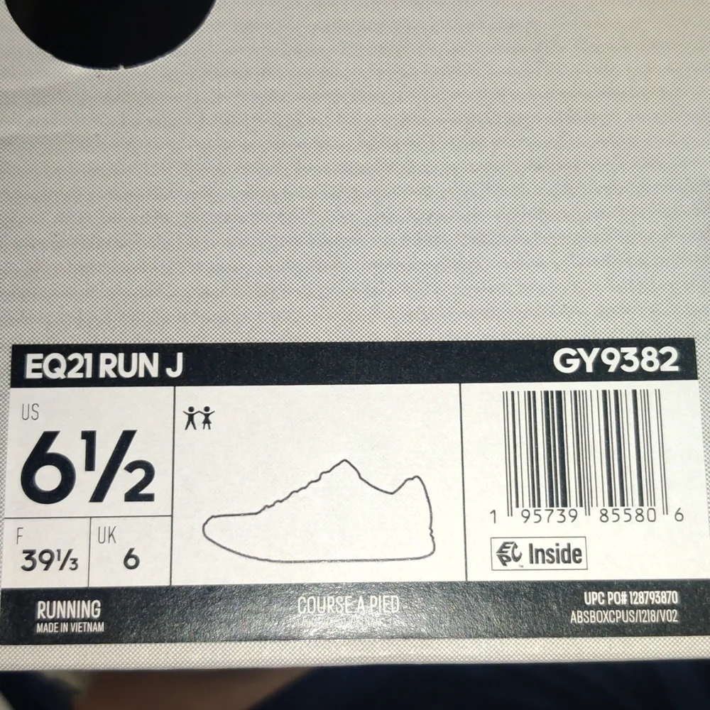 adidas EQ21 J Grade School Kids' Running Shoes size 6.5Y
